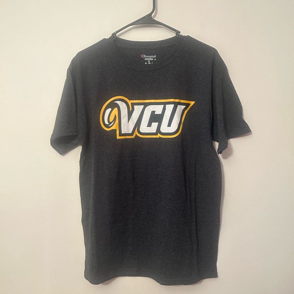 dark gray vcu champion t shirt medium